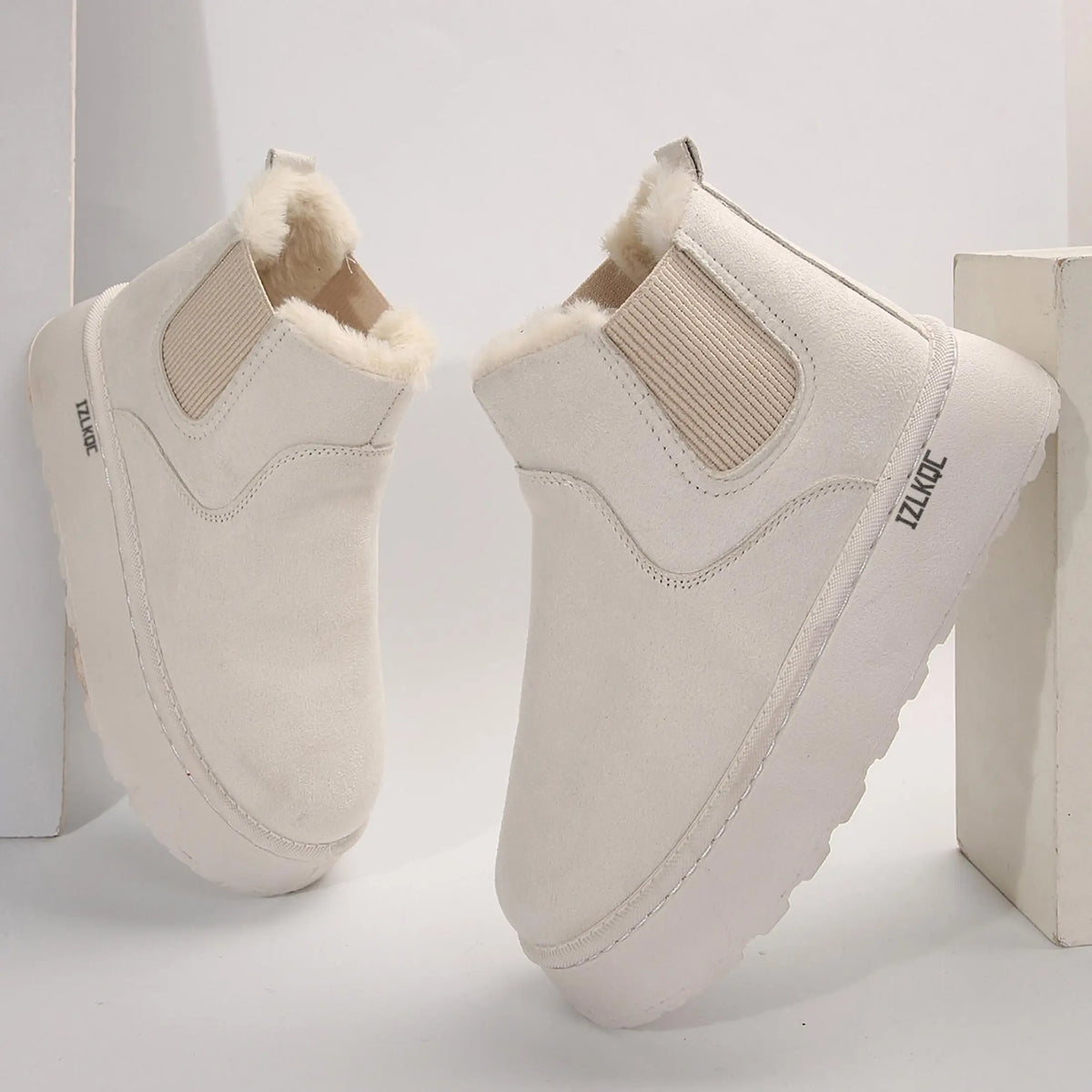 Women's Suede Boots Winter Warm Plush-Lined Platform Anti-Slip Ankle Indoor Outdoor Shoes