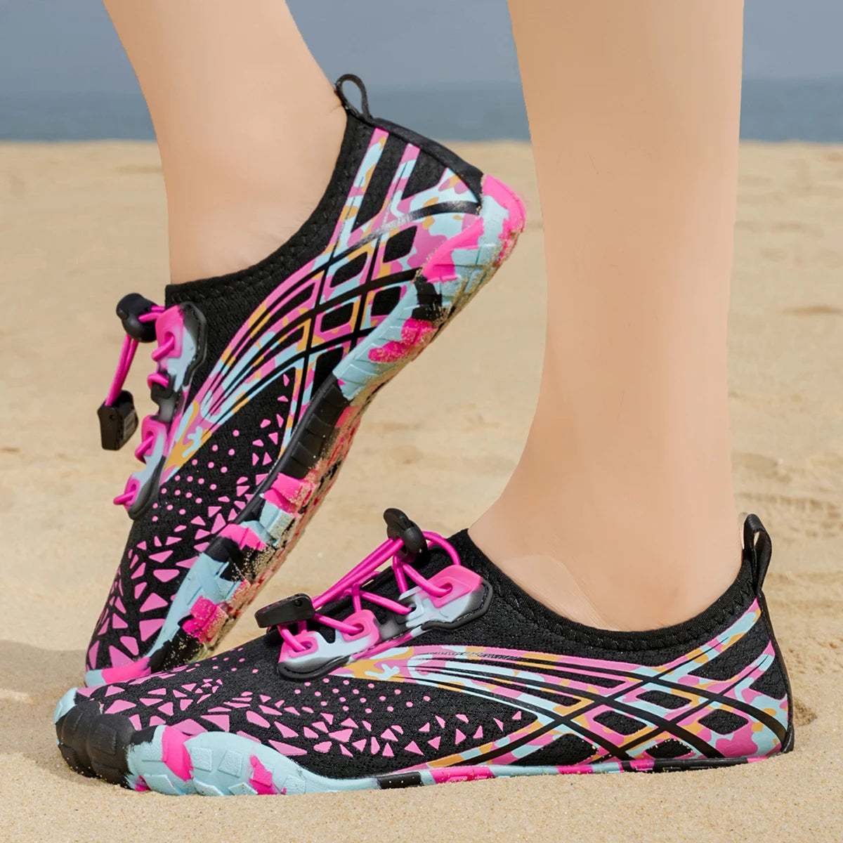 Women Camo Print Quick Dry Water Shoes Barefoot Aqua Sneakers Non Slip Five Fingers Beach Swim Surfing River Trekking Yoga Quick Lace Lightweight Outdoor Sports Footwear 2026 New