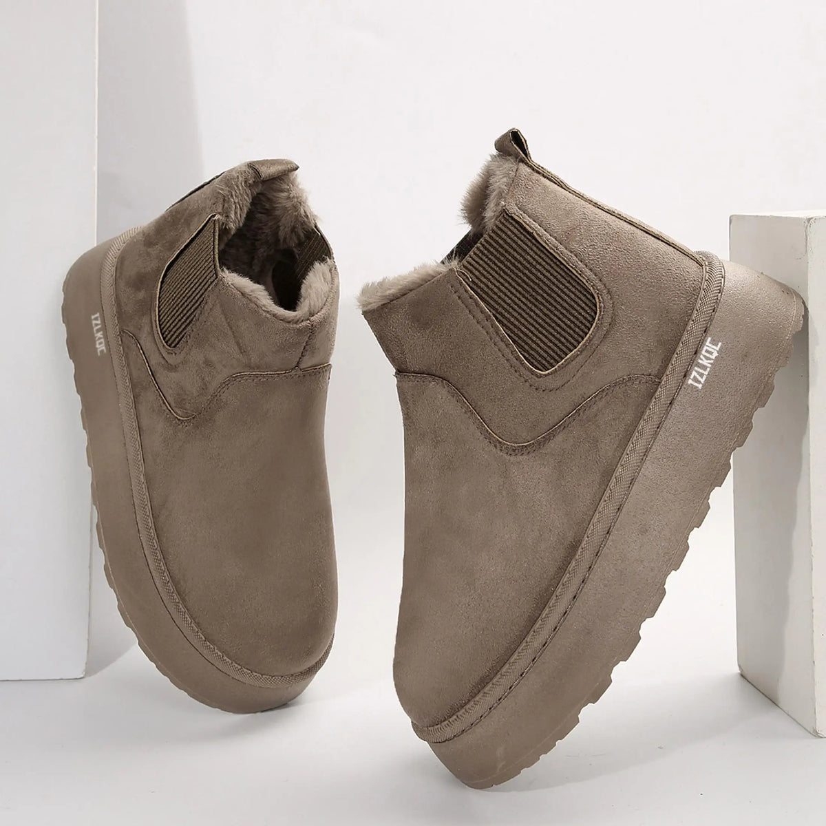 Women's Suede Boots Winter Warm Plush-Lined Platform Anti-Slip Ankle Indoor Outdoor Shoes