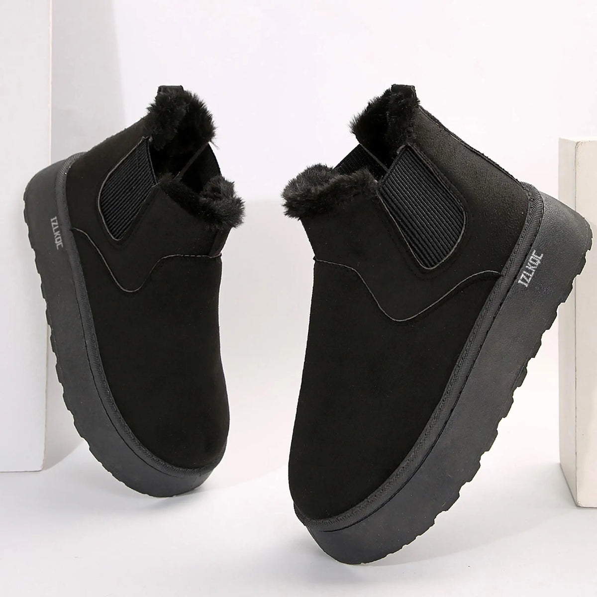 Women's Suede Boots Winter Warm Plush-Lined Platform Anti-Slip Ankle Indoor Outdoor Shoes