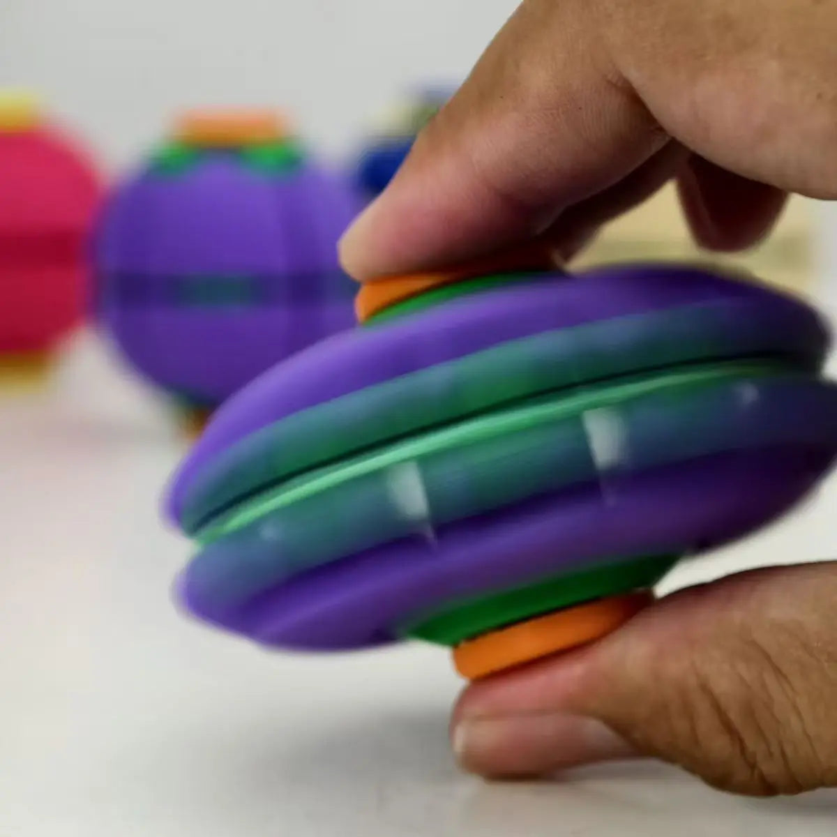 3D Printed Rotating Fidget Ball Pressable Finger Spinner Portable Pocket Stress Toy Smooth Spin Anxiety Relief Desk Toy for Office Study